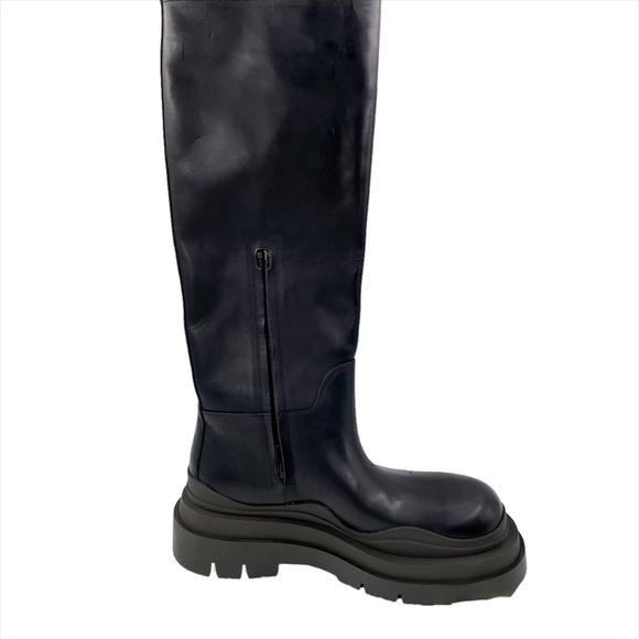 NEW Botegga Veneta Tall Lug Sole Leather Boots - Picture 7 of 12